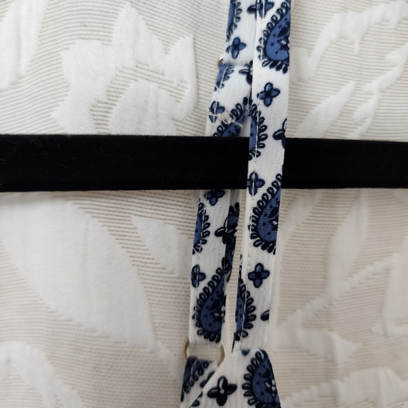 Blue and White Fitted Crop Camisole - Picture 2 of 5